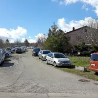 Velikonočni parkirni kaos v Podgorju