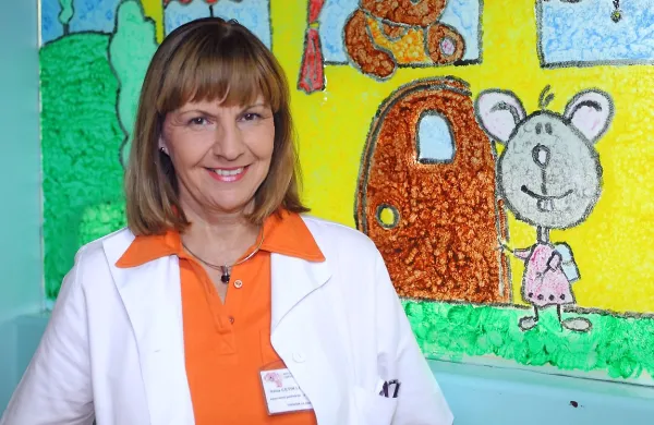 Naziv Moja pediatrinja je prejela Irena Cetin-Lovšin iz izolske 
bolnišnice.