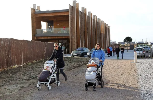 Obiskovalci so ostali ujeti na parkiri&scaron;ču