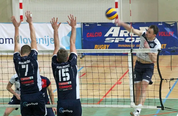 Dejan Čabarkapa je k zmagi Salonita za uvrstitev v polfinale prispeval 18 točk.