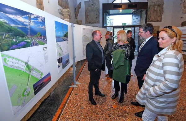 V muzeju na ogled idejne re&scaron;itve za dvigalo na Markovec