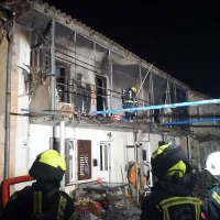 Soseda domačina re&scaron;ila iz zadimljene in goreče hi&scaron;e