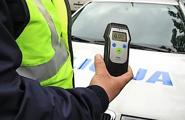 Vsakršna vožnja pod vplivom alkohola je nevarna in zelo tvegana, 
opozarjajo policisti.$@