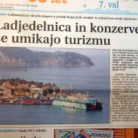 Zemljiča Ladjedelnice in Delamarisa na vzhodni strani Izole so  
namenili visokemu turizmu. Po enajstih letih iz te moke še ni bilo 
kruha.