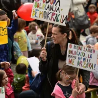 Protestni shod proti sprejetju novele zakona o nalezljivih boleznih