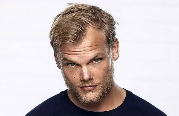 Avicii je sodeloval s številnimi glasbeniki, med drugim Madonno in 
skupino Coldplay.