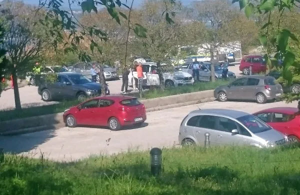 Pred izolsko bolni&scaron;nico akcijsko - i&scaron;čejo strelca s portoro&scaron;ke plaže