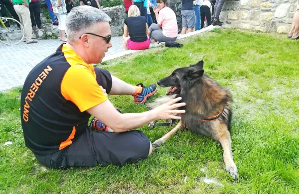 V Ajdov&scaron;čino so pri&scaron;li tudi ovčarji iz Indije in Japonske