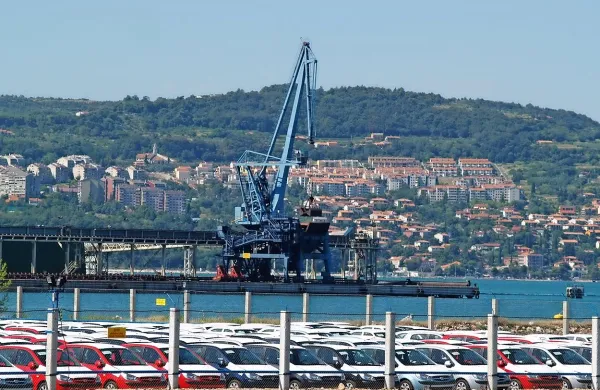 Dobiček Luke znižale rezervacije za tožbe in slabitve