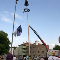 Mlaj krasi sredi&scaron;če Ajdov&scaron;čine