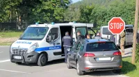 Novogoričana sta v kombijih prevažala 19 državljanov Kosova. 