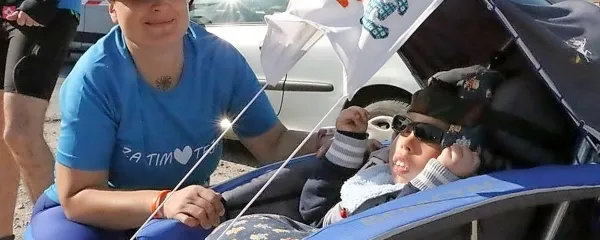 Pred tremi leti sta se Ana in Timotej udeležila Istrskega maratona. Pretekla sta polmaraton. “Še danes mi ni jasno, kako 
nama je uspelo premagati to razdaljo,” kar ne more verjeti Ana.  