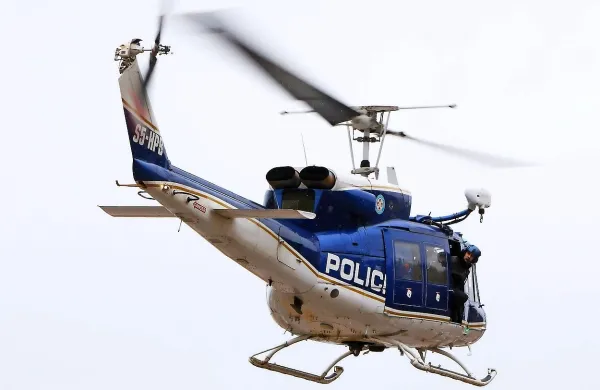 Notranje ministrstvo je želelo posodobiti floto slovenske policije. 
Na razpis niso prejeli nobene ponudbe, zato ga bodo ponovili.  