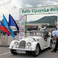 V Ajdov&scaron;čini se je zbrala stotnija starodobnikov