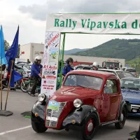 V Ajdov&scaron;čini se je zbrala stotnija starodobnikov