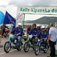 V Ajdov&scaron;čini se je zbrala stotnija starodobnikov