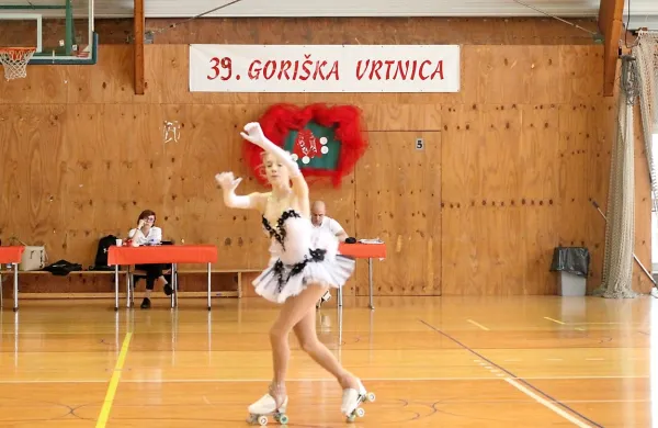 Mlajša mladinka KK Renče Ivana Štrukelj je osvojila kar tri zlata 
odličja. 