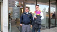Pred kratkim je postala pravnomočna sodba okrajnega sodišča v 
Kopru,  s katero  je sodnica Roberta Carvelyja (desno) zaradi 
nevarne vožnje obsodila na zaporno kazen.  
