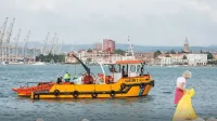 Ob večjem onesnaženju morja bodo na pomoč poklicali plovilo 
podjetja Crismani, ki je sodelovalo tudi ob nedavni čistilni akciji v 
Žusterni.