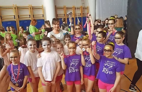 Plesalke Plesnega studia Petra iz Kopra prve v Zagrebu