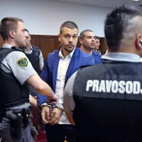 Kobram skupaj več kot 31 let zapora