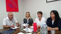 Bojan Kramar, Lilijana Remec, Nataliya Goranić in Sabina Hrelja (z leve) so opozorili na slabe razmere, s katerimi se soočajo zaposleni v Domu na Krasu. 