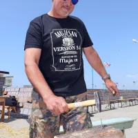 Pestro dogajanje ob morju
