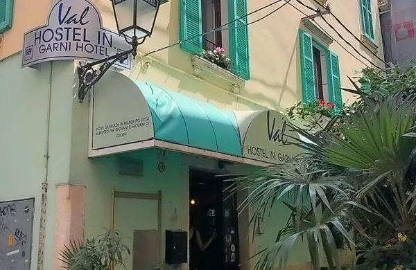 Najstarej&scaron;i piranski hostel novemu lastniku