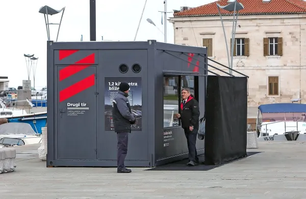 Maketa drugega tira  Divača-Koper  je bila na ogled tudi v Kopru.