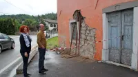 S tovornjakom čez dvori&scaron;če v hi&scaron;o