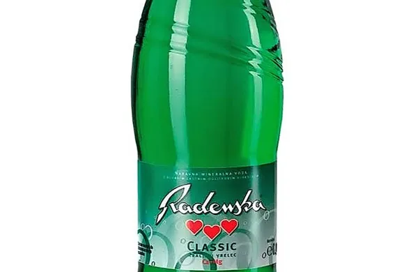 Odpoklicali stekleničke Radenske Classic Kraljevi vrelec