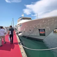 Poglede &scaron;e danes privablja več kot 200 plovil