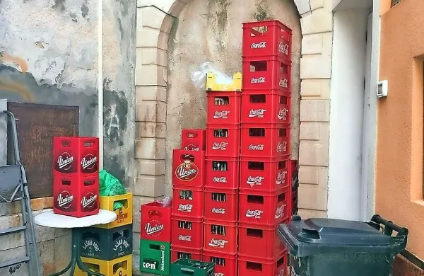 &ldquo;Javna&rdquo; skladi&scaron;ča piranskih gostincev