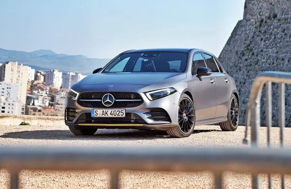 Novi najmanjši mercedes je bolj eleganten.