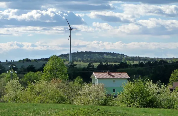 Infrazvok vetrnic naj bi &scaron;kodil zdravju
