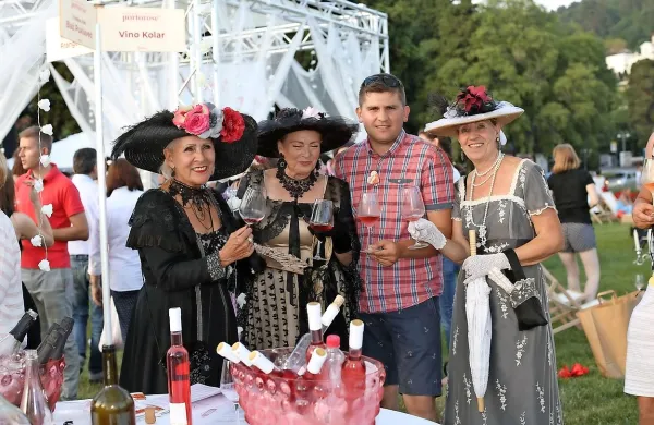 V soboto in nedeljo se je z rosé vini predstavilo več kot 30 
vinarjev.