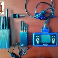 Zasegli so tudi nekaj elektronskih naprav.