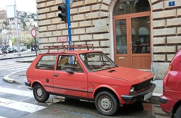 Na 22.000 kilometrov dolgo pot se bo ekipa štirih Rečanov podala 
z legendo jugoslovanske avtomobilske industrije - yugom.