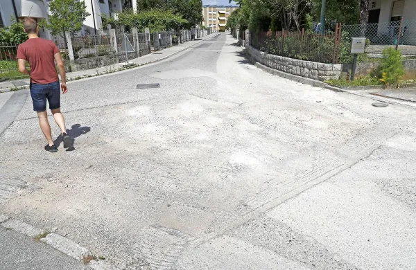 Pod Grčno bo to poletje spet gradbi&scaron;če