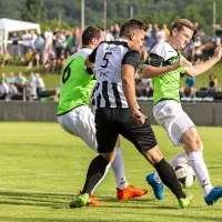 Luka Batič (v sredini) je imel precej bližnjih srečanj s tekmeci iz 
Dravograda.