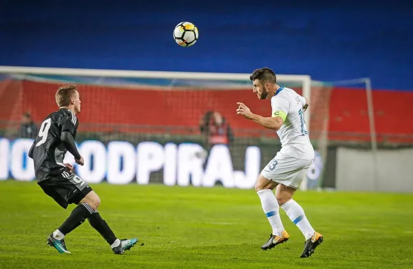 Kapetan Bojan Jokić bo poskušal z reprezentančnimi soigralci v  
Podgorici popraviti vtis.  