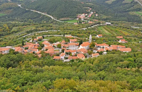 Kak&scaron;en bo logotip LAS Istre?