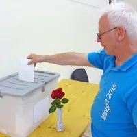 V Logu pod Mangrtom je bila udeležba na volitvah čez 50 
odstotna. 