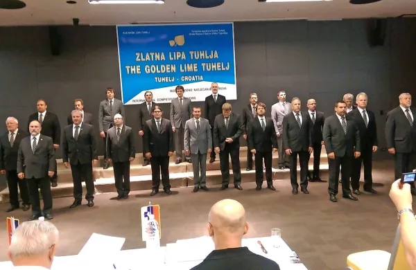 Med vsemi moškimi zbori se je najbolje odrezal prav ajdovski - žirija mu je prisodila  92,33 točke. 
