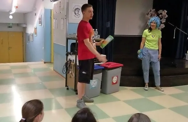 Drill z izolskimi osnovnošolci