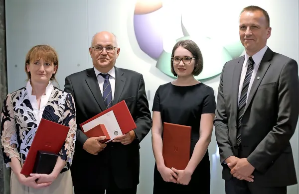 Z leve: Mojca Benčina, Gvido Bratina, Vesna Štih in Gregor 
Anderluh