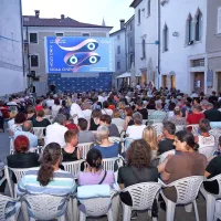Otok filmov, ki zastavljajo vpra&scaron;anja