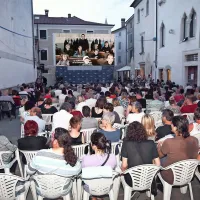Otok filmov, ki zastavljajo vpra&scaron;anja
