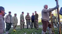   Za film o zgodovini Bovške, ki ga te dni na  Mangrtskem sedlu snemajo o smučarski tekmi zaveznikov 
leta 1945, takse ne bo treba plačati.