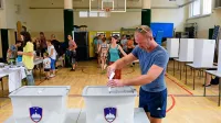 Ko bodo izidi volitev uradni, bo predsednik republike sklical prvo 
sejo novega državnega zbora. Prvi obrisi koalicije se bodo pokazali 
ob volitvah novega predsednika parlamenta.